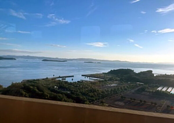 マリンライナーでの通勤中に見える瀬戸内海と島々